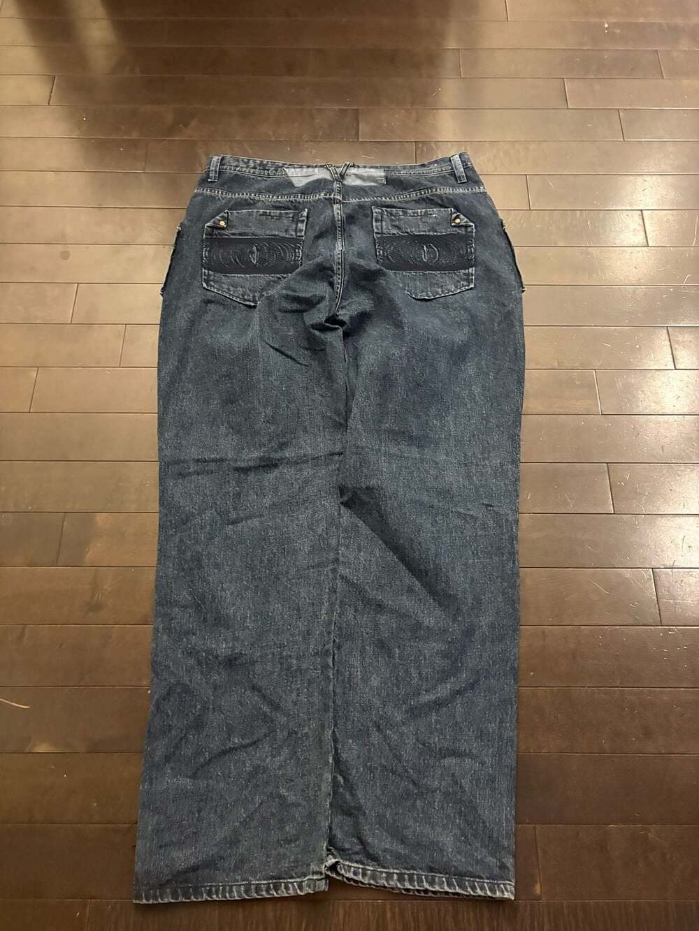 Vintage Akademiks Baggy Y2K Hip Hop Jeans with Circular Back Pocket Embroidery